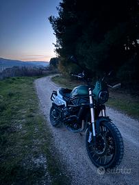 Benelli Leoncino 800 TRAIL E5