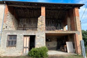 Fabbricato + terreno