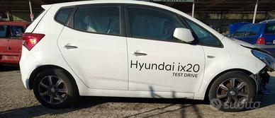 Ricambi Hyundai IX 20 COLORE Bianco 2017