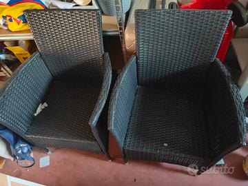 poltroncine e divanetto da balcone
