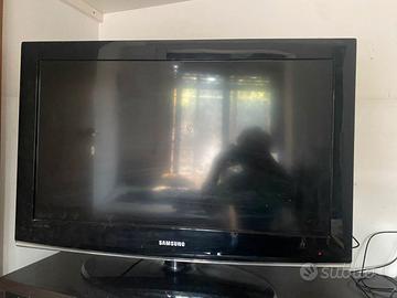 TV LCD Samsung 37" HD Ready LE32A456C2D