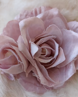 rosa multiuso, spilla o decorazione casa, tende