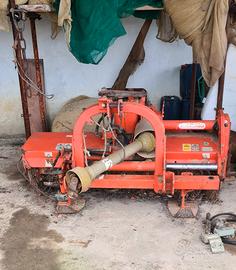 Fresa zappatrice con scansatore