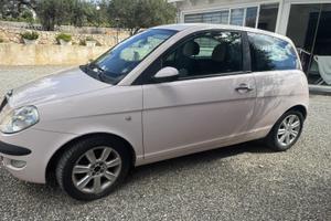 Lancia Y