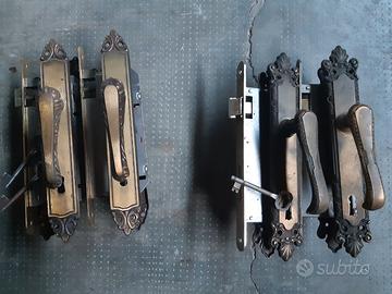 Maniglie con serratura