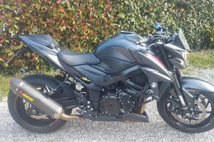 GSX S 750
