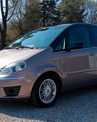 Lancia Musa 1.3 mjt Gold c/c.traz.,esp s&s 95cv