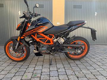 KTM Duke 125