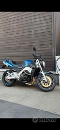 Suzuki gsr 600 yoshimura