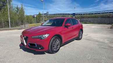 Stelvio 2018 2.2 t Business RWD 180cv AT8