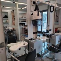 Arredamento completo per salone parrucchiere