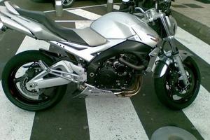 Suzuki gsr 600