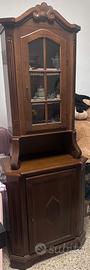 Mobile a vetrina  in noce antico