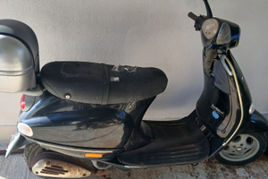 Piaggio Vespa ET4 150