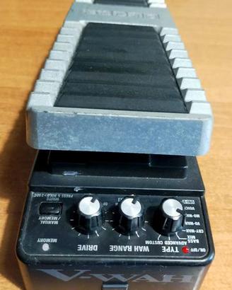 BOSS wha wha e distorsore PW-10