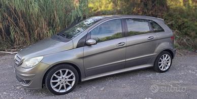 CLASSE B 180 