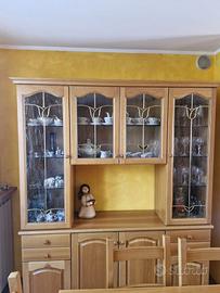 Cucina angolare classica in legno + Credenza/Vetri