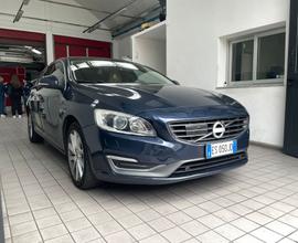 Volvo V60 D4 Geartronic Kinetic