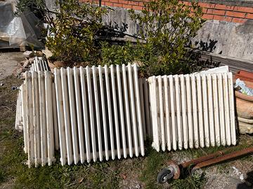 Coloriferi in ghisa d’epica