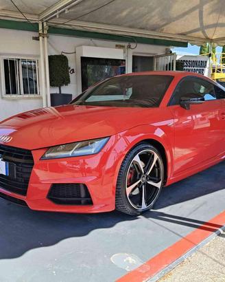 AUDI TT Coupé 2.0 TFSI quattro S line competitio
