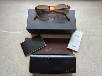 Occhiali da sole PERSOL PO3316S tartarugati