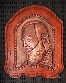 Immagine in rame di Padre Pio su legno