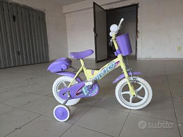 Bicicletta bambina 12" con rotelle, cestino e acce