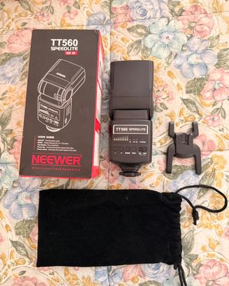 Flash Neewer speedlite TT560