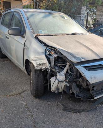 Hyundai i20 1.4 CRDi 2010 Euro 5 INCIDENTATA