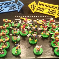 Personaggi acqua rocchetta topolinia contro papero