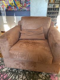 Poltrona in alcantara