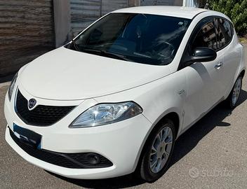 Lancia y 1.3 multijet 95cv anno fine 2015
