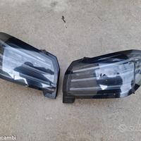 Stop o fari posteriori per auto