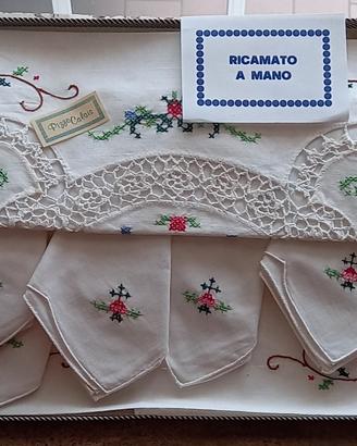 Servizio tavola ricavato a mano 