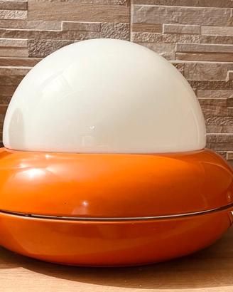 Iconica lampada da tavolo prodotta da LUCI anni 70