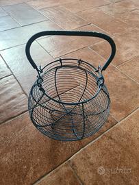 Cestino Vintage in Ferro Azzurro