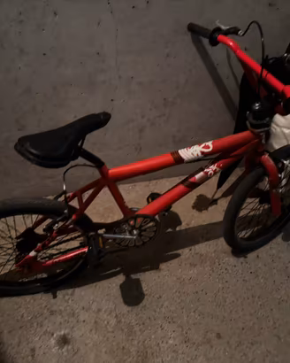 Bmx rossa