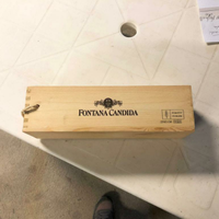 Cassetta di legno del vino