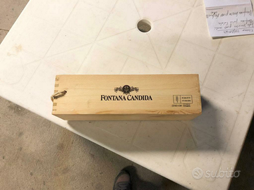 Cassetta di legno del vino
