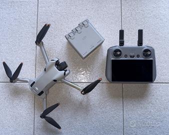 Drone DJI Mini 4 Pro Fly more Combo