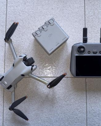 Drone DJI Mini 4 Pro Fly more Combo