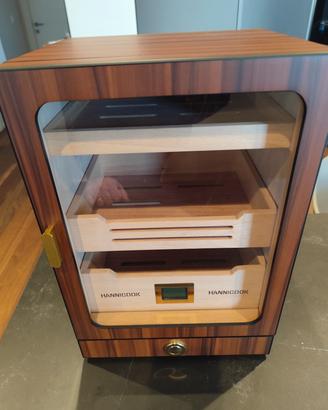 humidor per sigari  con anta in vetro led display 