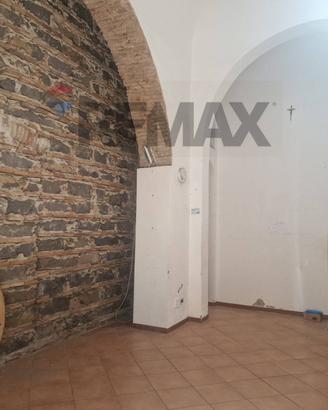 Locale Commerciale - Acireale