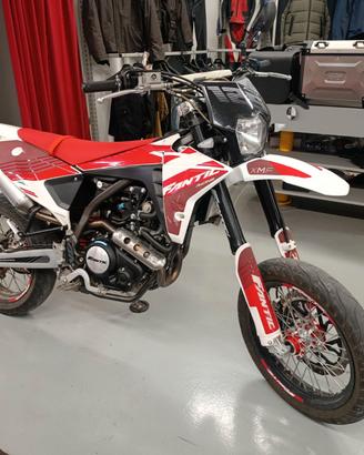 Motard fantic 125
