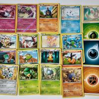 lotto x 20 carte pokemon varie edizioni game ITA