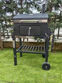 BBQ barbecue a carbonella con camino 