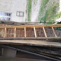 Antica vecchia scala legno pioli fienile cascina