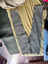 Pantaloni a righe taglia 44