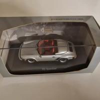 Minichamps 1/43 Porsche 911 Carrera 3.2 Speedster