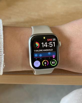 Apple Watch Series 8